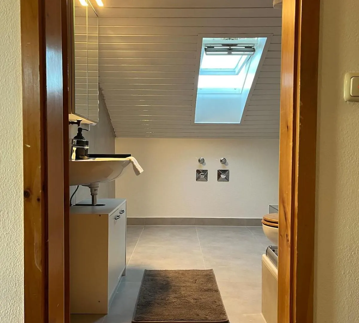 Moderne & Stilvolle Wohnung - Messe & Flughafen Muenchen Poing